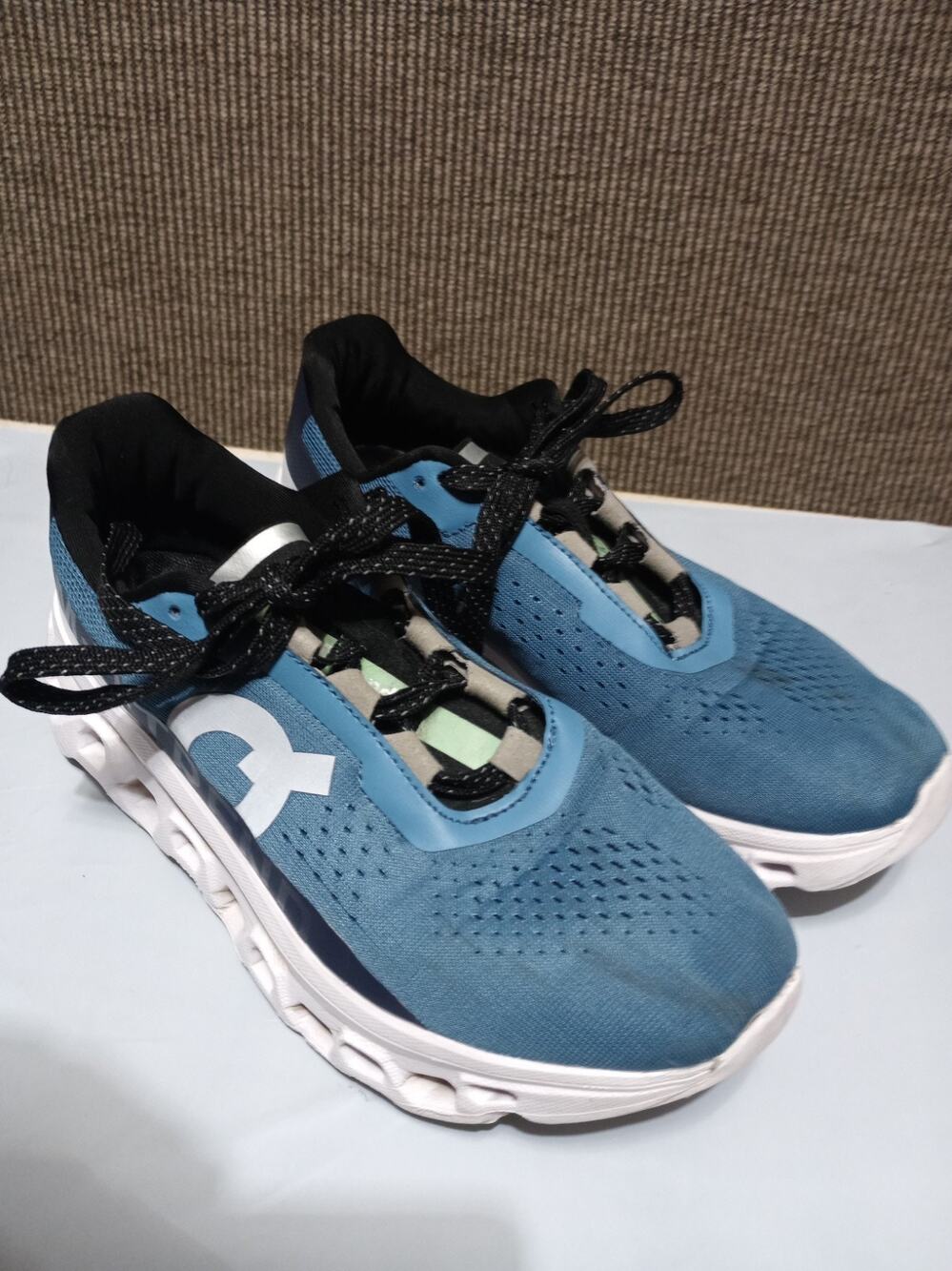 On Cloud Monster Us 7 Running Shoe
